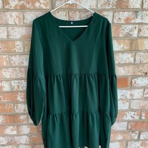 Medium hunter green long sleve dress!